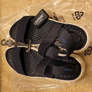 Crocs LiteRide Navy Sandals size 8